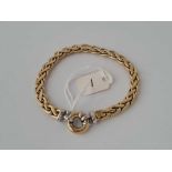 A GOOD GOLD BRACELET WITH BOLT CLASP 7.5 INCHES 11.8 GMS