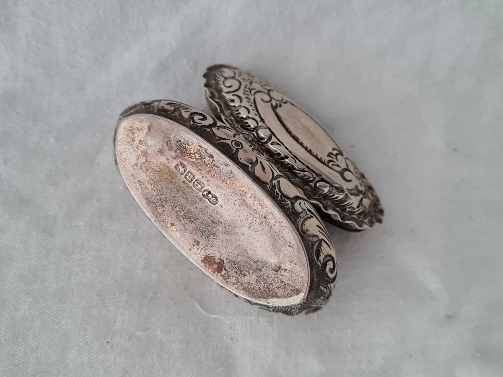 An oval pill boxed embossed, hinged cover, 2" wide, Birmingham 1897 - Image 4 of 4