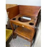 A Georgian mahogany tray top wash stand