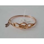 A nice Victorian knot design bangle 9ct 6.7 gms