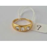 QUALITY THREE STONE DIAMOND GIPSY SET RING 18ct Size T . 5.9gms