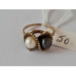 A pearl ring in 9ct size M 3.5g inc