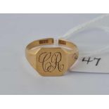 A signet ring 18ct gold size U 5.4 gms