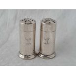 A pair of cylindrical Chester silver peppers, 2 1/4" high, 1910, 72g