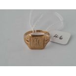 A signet ring 9ct size S 3.6 gms