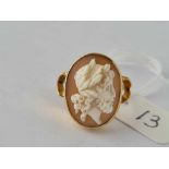 A cameo ring 9ct size O 4.3 gms