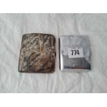 Two more cigarette cases of curved outline, 150g