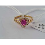 A pink heart dress ring 9ct size J 1.6 gms