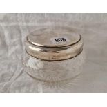 A circular powder jar, plain with glass body (chipped), Birmingham 1922, 70g