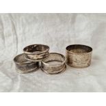 A pair of plain napkin rings and two others, 56g