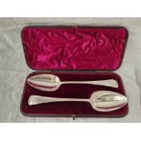 A pair of Chinese hallmarked table spoons in fitted case, 119g 8.5" long
