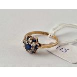 9ct blue & white stone dress ring size Q 2g inc