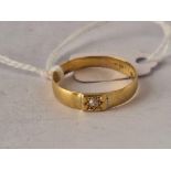 Antique 22ct band ring set with old cut diamond size T 2.5g