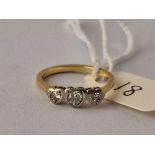 A diamond triple heart ring 18ct gold size M 2,5 gms