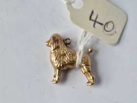 A Poodle dog charm 9ct