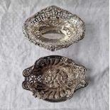 Two shaped oval sweet dishes embossed and pierced, Chester 1899, Birmingham 1897, 80 g.