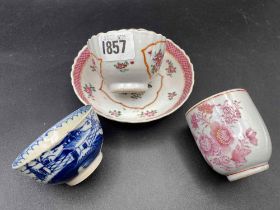 A Chinese tea bowl and saucers, a cup, etc