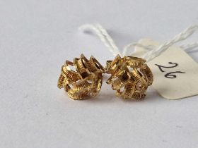 A pair of knot earrings 9ct 1.8 gms