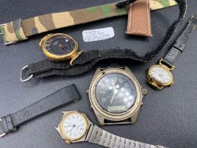 A bag of 4 wristwatches, 2 x Sekonda, Domi and Zeon with 2 new watch straps, 150 grams