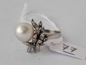 A Fine Pearl And Diamond 18Ct Gold Ring Size S6.4G