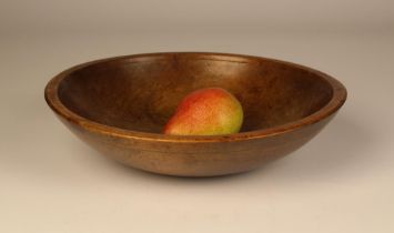 A Fine Late 18th/Early 19th Century Sycamore Bowl with a narrow flat rim,
