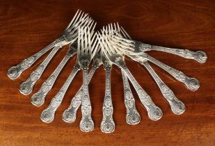 Twelve George III Double Shell & Laurel Pattern Silver Forks with engraved crests approx 6¾" (17