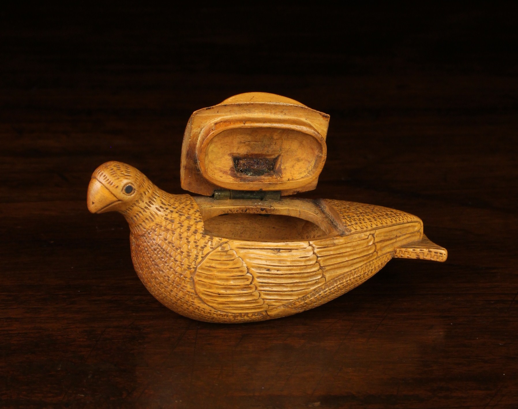 A Late 19th Century Boxwood Snuff Box in the form of a bird, - Image 2 of 4