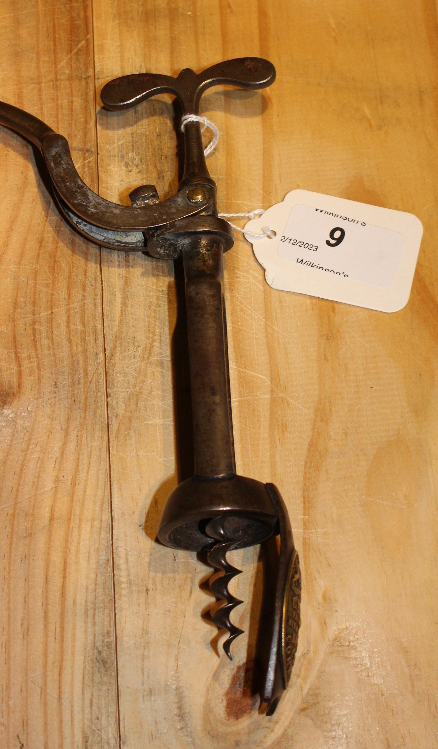 A Chas Hulls Patent Royal Club Single Lever Corkscrew with a brass badge marked "C. - Image 4 of 7