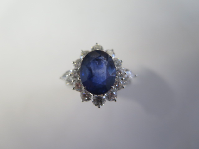 An 18ct white gold sapphire and diamond ring - sapphire approx 4.25ct, diamonds approx 2ct - ring - Image 6 of 6