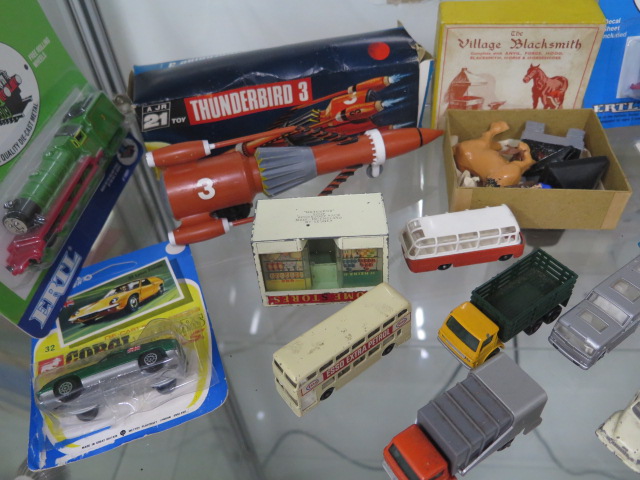 A collection of Diecast and other vehicles including Lesney, Thomas The Tank and some Airfix Romans - Image 3 of 3