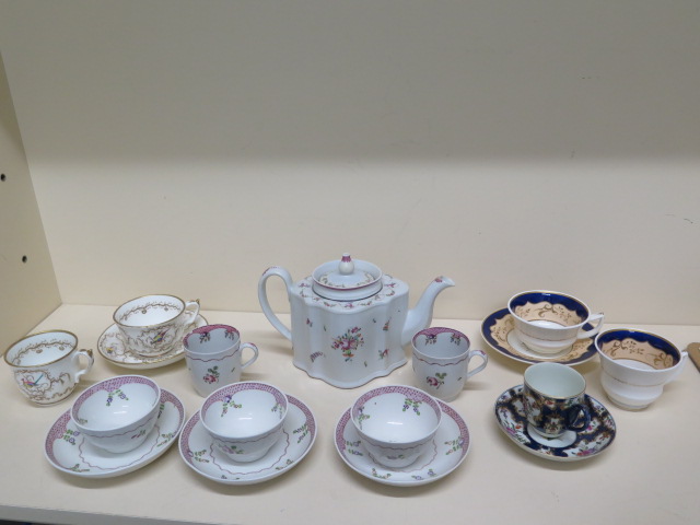 A collection of circa 19th/18th century porcelain tea ware including New Hall, Worcester - some