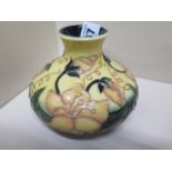 A Moorcroft squat c99 vase - Height 10cm - good condition