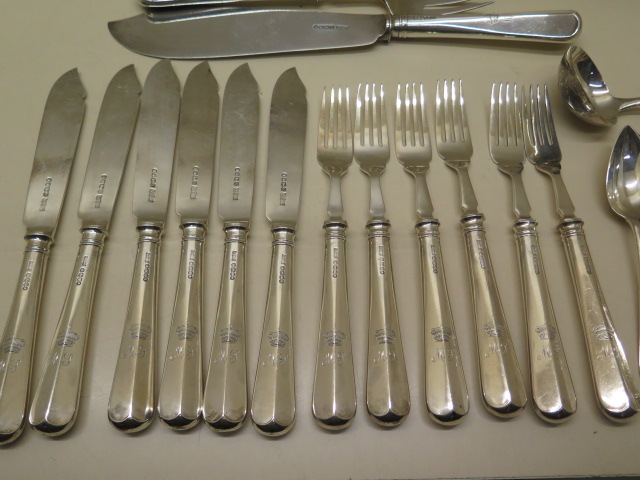 A good six setting silver set of flatware Sheffield 1934/35, O&B Ltd Oliver & Bowen Ltd to include - Image 4 of 10