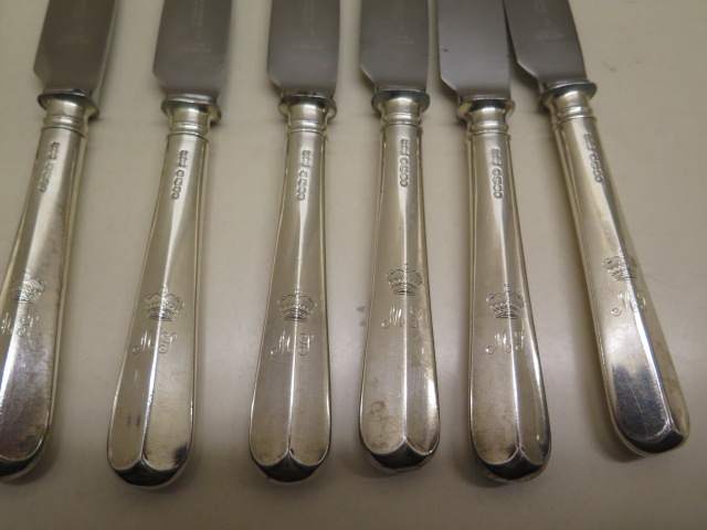 A good six setting silver set of flatware Sheffield 1934/35, O&B Ltd Oliver & Bowen Ltd to include - Image 3 of 10