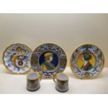 An Amalfi Faience plate - Diameter 24cm - two mugs and two portrait plates