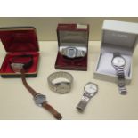 A Caravelle Set-o-Matic automatic stainless steel gents wristwatch - 35mm case - on a Tropic Star