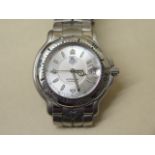 A Tag Heuer 2002 stainless steel Professional date quartz wristwatch - 35mm rotating bezel with box,