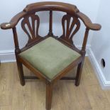 A Georgian elm corner chair with double pierced vase shaped splats and drop in seat - Height 79cm