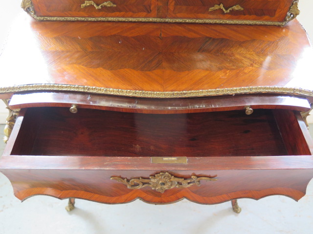 A good 19th Century kingwood, rosewood and ormolu mounted Bonheur du Jour with cavetto top, enclosed - Image 5 of 6