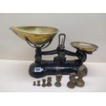 A set of Librasco kitchen scales with weights