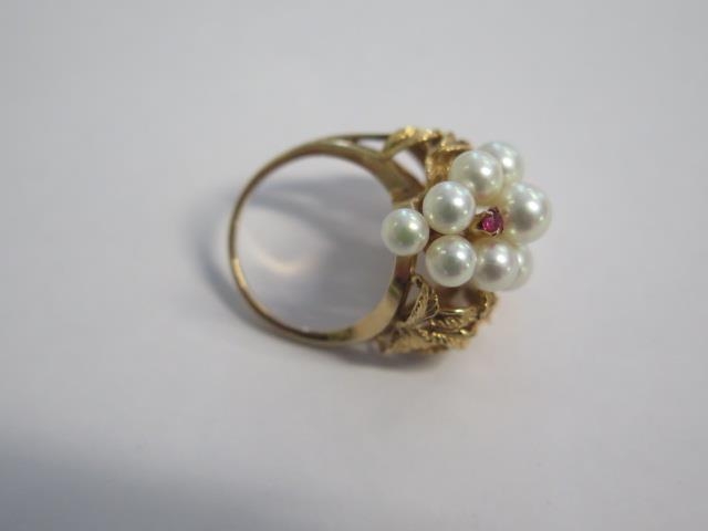 A 14ct yellow gold pearl and garnet/ruby cluster ring size M/N - approx weight 7.4 grams - good - Image 2 of 3