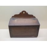 An oak candle box - Height 28cm x 32cm x 16cm