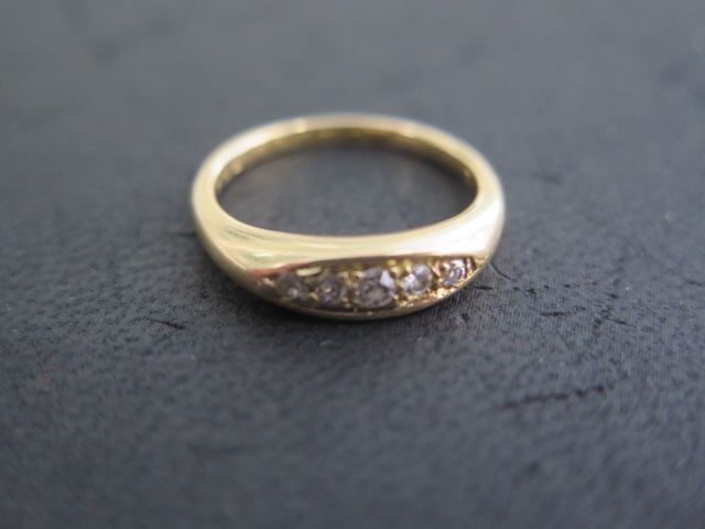 An 18ct yellow gold 5 stone diamond ring, size L, approx 4.7 grams, good condition - Image 2 of 4