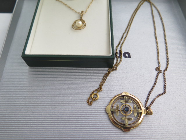 A 925 silver choker and a silver dress ring, size R, and a 9ct yellow gold pendant on a gilt chain - Image 5 of 6