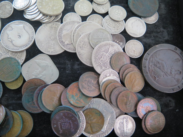 A collection of World coinage including approx 7 troy oz silver coinage including an 1821 crown - Image 6 of 10