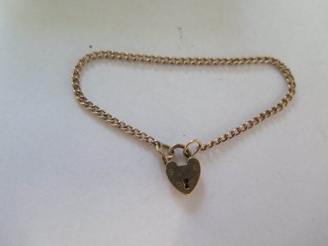 A child's 9ct yellow gold bracelet 13cm long, approx 2 grams - Image 2 of 4