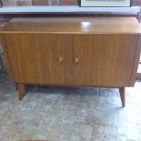 A Morris of Glasgow side board with two doors and a cutlery drawer - Height 89cm x 139cm x 47cm -