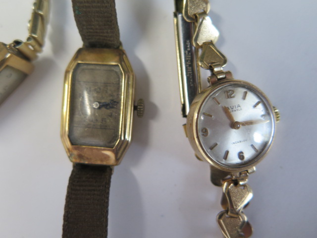 Three 9ct yellow gold watch heads - manual wind - one working - plated and fabric straps - total - Image 2 of 3