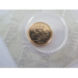 Elizabeth II gold quarter sovereign coin dated 2009 - sealed