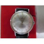 A gents Tudor stainless steel 1968 manual wind wristwatch with 34mm case on a leather strap with box